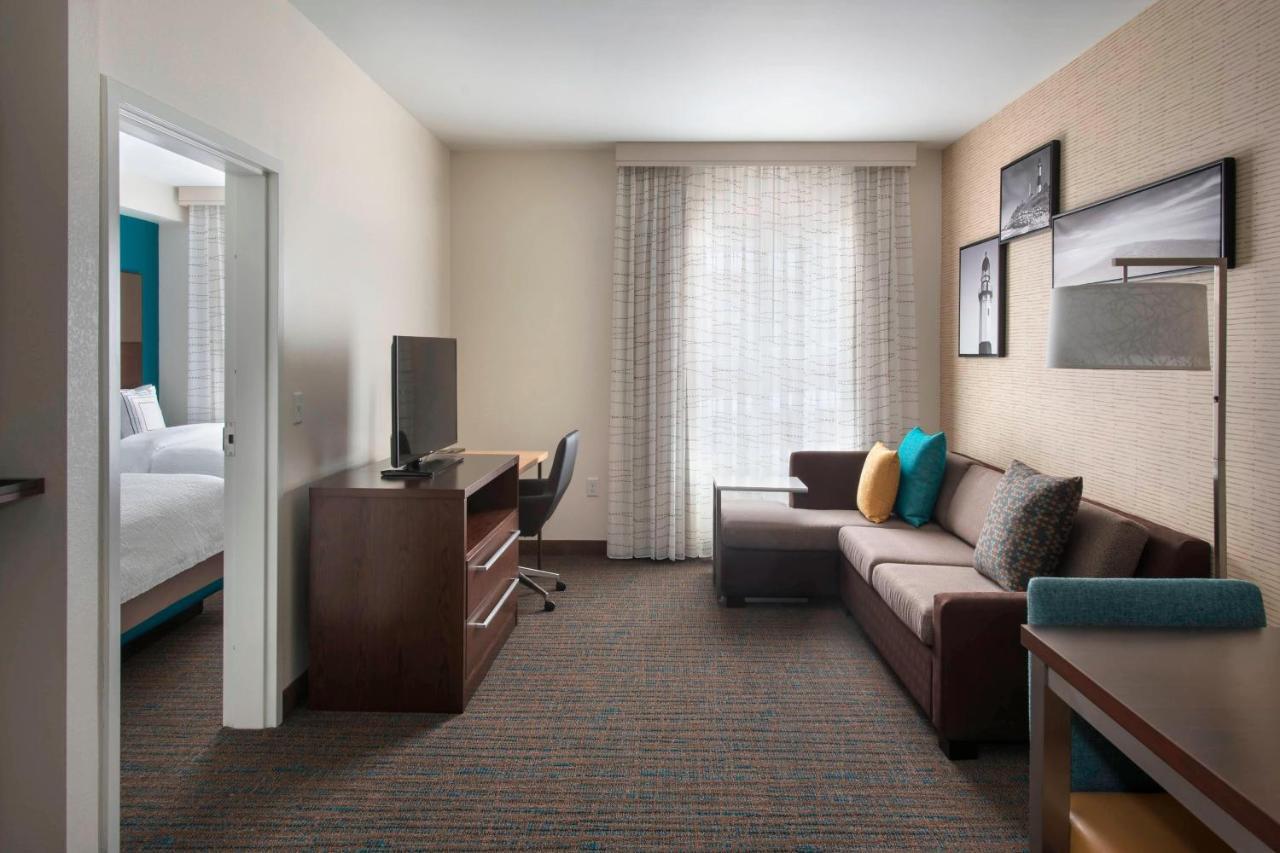 Residence Inn By Marriott New York Long Island East End Ривергед Екстер'єр фото